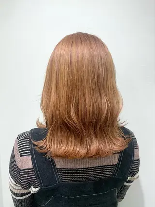 セミロング カラー レイヤー ハイトーン 暖色⭐︎KANAKOのヘアスタイル