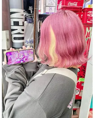 ショート カラー TSUNO🦖 派手髪/オタク美容師のヘアスタイル
