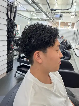 ショート パーマ メンズ ダブルカラー メンズパーマ大成のヘアスタイル