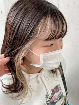 カラー 《インナーカラー》 YAMADAのヘアスタイル