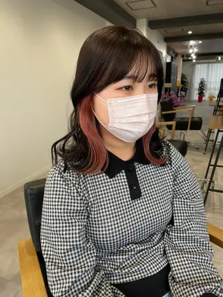 セミロング カラー ⭐️横浜ブリーチ特化 美容師 堤涼⭐️のヘアスタイル