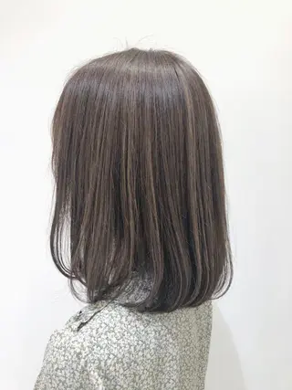 ミディアム カラー 大平 美沙のヘアスタイル