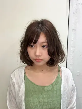 ショート カラー パーマ 韓国風ボブ/レイヤー ヨネヤマツムギのヘアスタイル