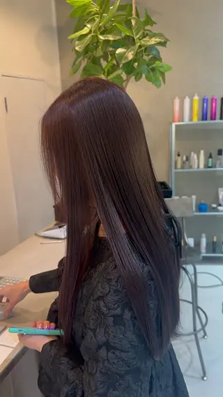ロング カラー Shiro RENのヘアスタイル