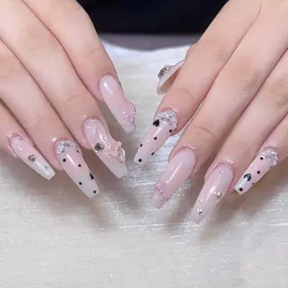 ネイル LUMINA NAYAのネイルデザイン