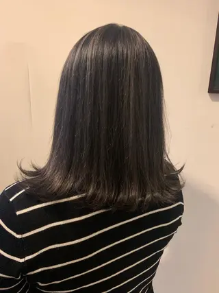 ミディアム 羽エクステ🪽 🤍まき🤍のヘアスタイル