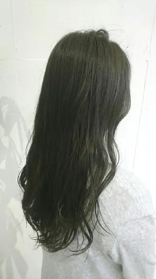 ロング カラー 山形 光輪子のヘアスタイル