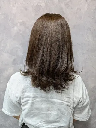 ロング カラー 佐藤 璃咲のヘアスタイル