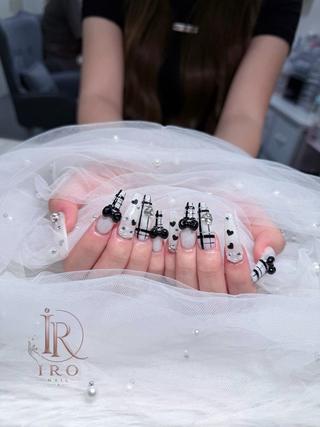 ネイル IRO FUNABASHIのネイルデザイン