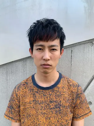 ショート カラー メンズ ウルフ、レイヤー 、メンズカットSHOのヘアスタイル