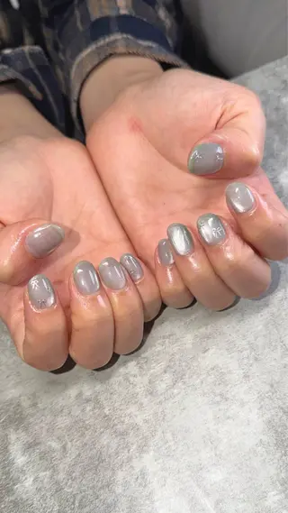 ネイル shino🌟 痛ネイルのネイルデザイン