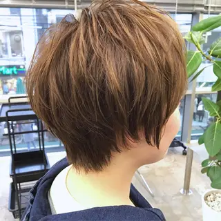 ショート カラー 大人女性ショート専門 tomodaのヘアスタイル