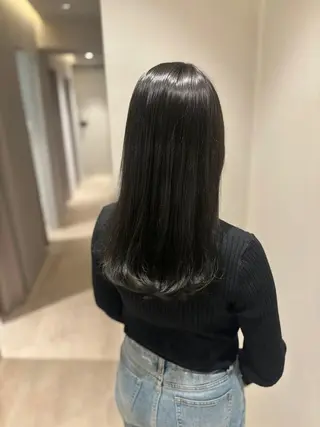 セミロング カラー 髪質改善カラー ベージュ🤎YUMEのヘアスタイル