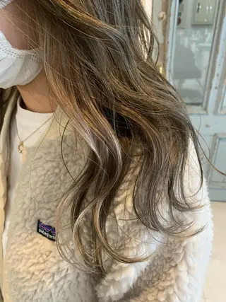 セミロング カラー "小顔カット" Fuko.のヘアスタイル