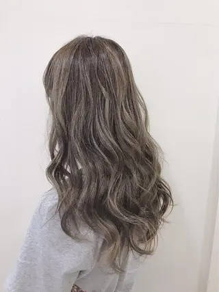 ロング カラー ぱつっとボブ/ 小野あかねのヘアスタイル