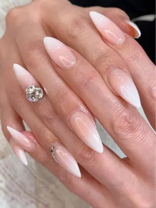 ネイル LINOAH NAILのネイルデザイン