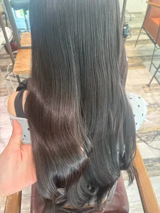 ロング 凜｜縮毛矯正・ボブ・ 透明感カラー・eyeのヘアスタイル