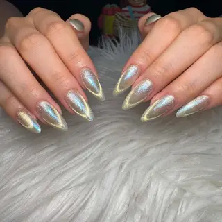 ネイル T.Lee Nail Lilyのネイルデザイン
