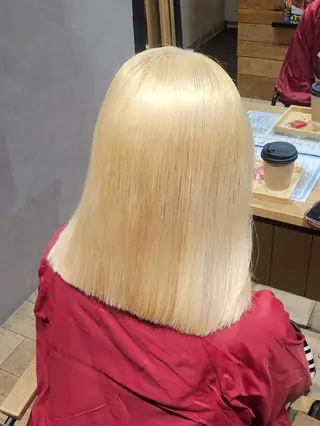 ミディアム カラー Miuri/ミユリ 柔らかい雰囲気ヘアのヘアスタイル