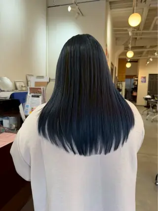 ロング カラー LUCK ユナのヘアスタイル