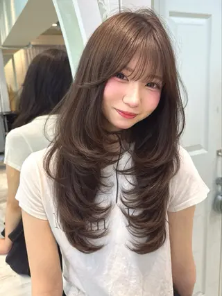 ロング 夏目唯衣/透明感 /艶カラーのヘアスタイル