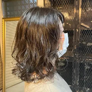 ミディアム パーマ 山本 琴乃🦭のヘアスタイル