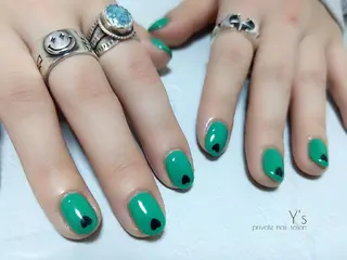 ネイル YUMI NAGAI のネイルデザイン