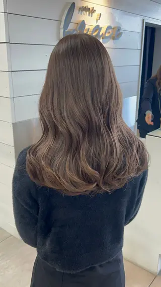 セミロング カラー ヘアアレンジ インナー×縮毛矯正 ピンクカラー澤井里菜のヘアスタイル