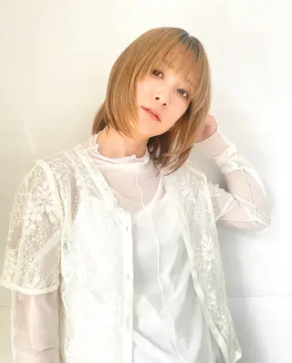 ショート 《インナーカラー》 YAMADAのヘアスタイル