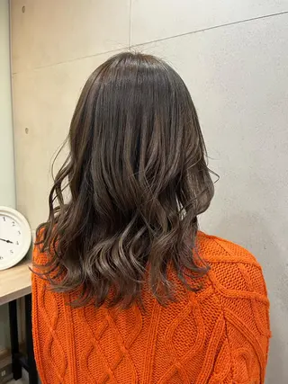 ミディアム おせ ちさとのヘアスタイル