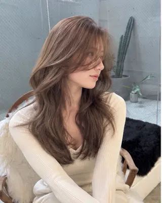 ロング pia 薬院のヘアスタイル