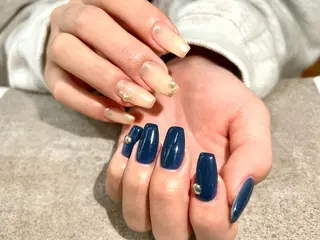 ネイル Apri  Lush 大金のネイルデザイン