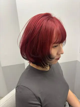 ショート カラー レイヤーカット KAEのヘアスタイル