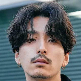 ショート パーマ 丸山 哲史のヘアスタイル