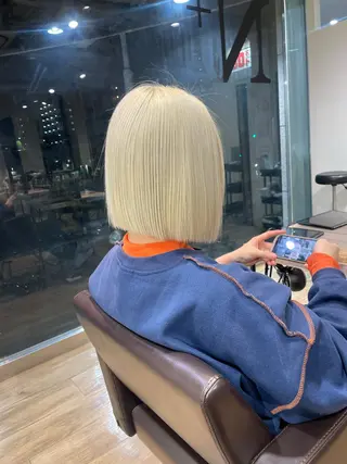 ミディアム 前田 菜奈子のヘアスタイル