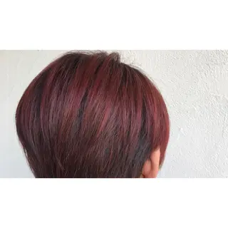 カラー 山下 襟華のヘアスタイル