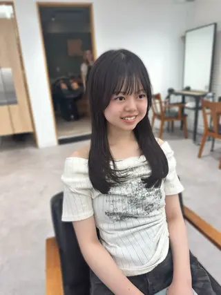 セミロング カラー パーマ ヘアアレンジ メンズ キッズ レイヤーカット/ 巻ける縮毛矯正のヘアスタイル