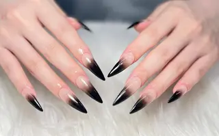 ネイル AURA NAIL 上前津のネイルデザイン