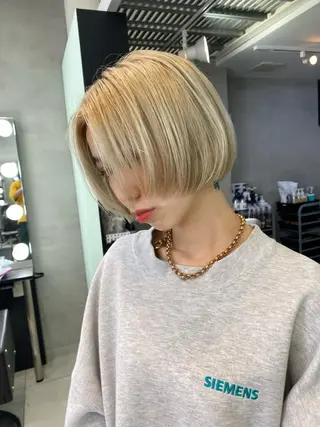 ショート カラー SHACHU ayamiのヘアスタイル
