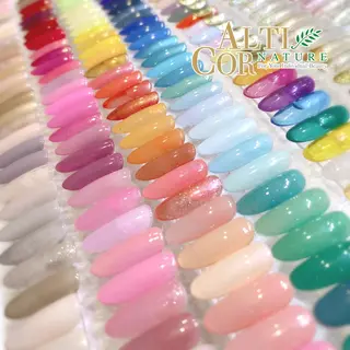 ネイル ChezEspoir 佐藤のネイルデザイン