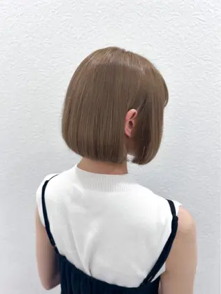 ショート カラー イノクチ マコト髪質改善カラーのヘアスタイル