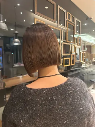 ミディアム SARA もものヘアスタイル