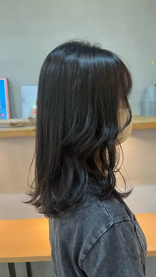 カラー ヘアアレンジ 中尾咲音垢抜けカット お任せくださいのヘアスタイル