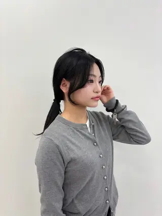 ロング 抜け感レイヤー︴ ニュアンスカラーのヘアスタイル