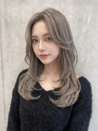 ロング レイヤーハイライト ブリーチJUNKIのヘアスタイル