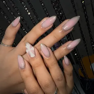 ネイル Sarina ⋆⭒˚ mavieのネイルデザイン