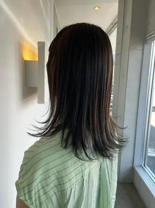 ミディアム おせ ちさとのヘアスタイル