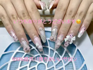 ネイル One Plus Nail Salonのネイルデザイン