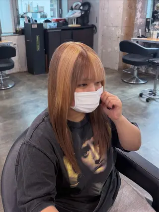 セミロング カラー ハイトーン 横浜💞ミオのヘアスタイル