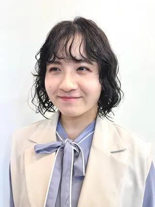 ミディアム パーマ 似合う髪型見つけます AYAKAのヘアスタイル